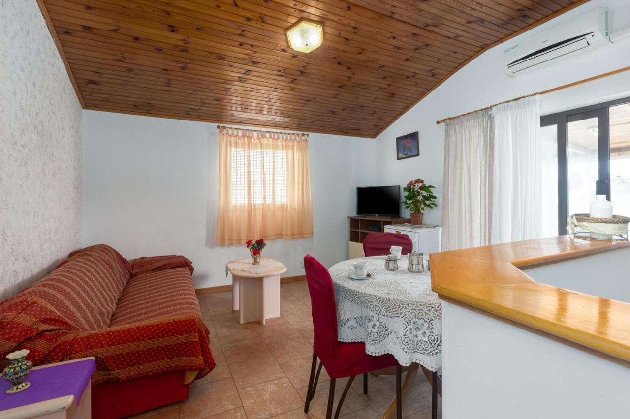 Apartman Ana Пореч Екстериор снимка