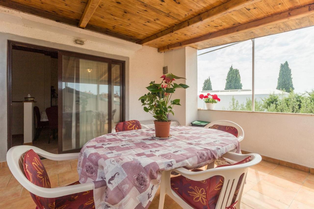 Apartman Ana Пореч Екстериор снимка