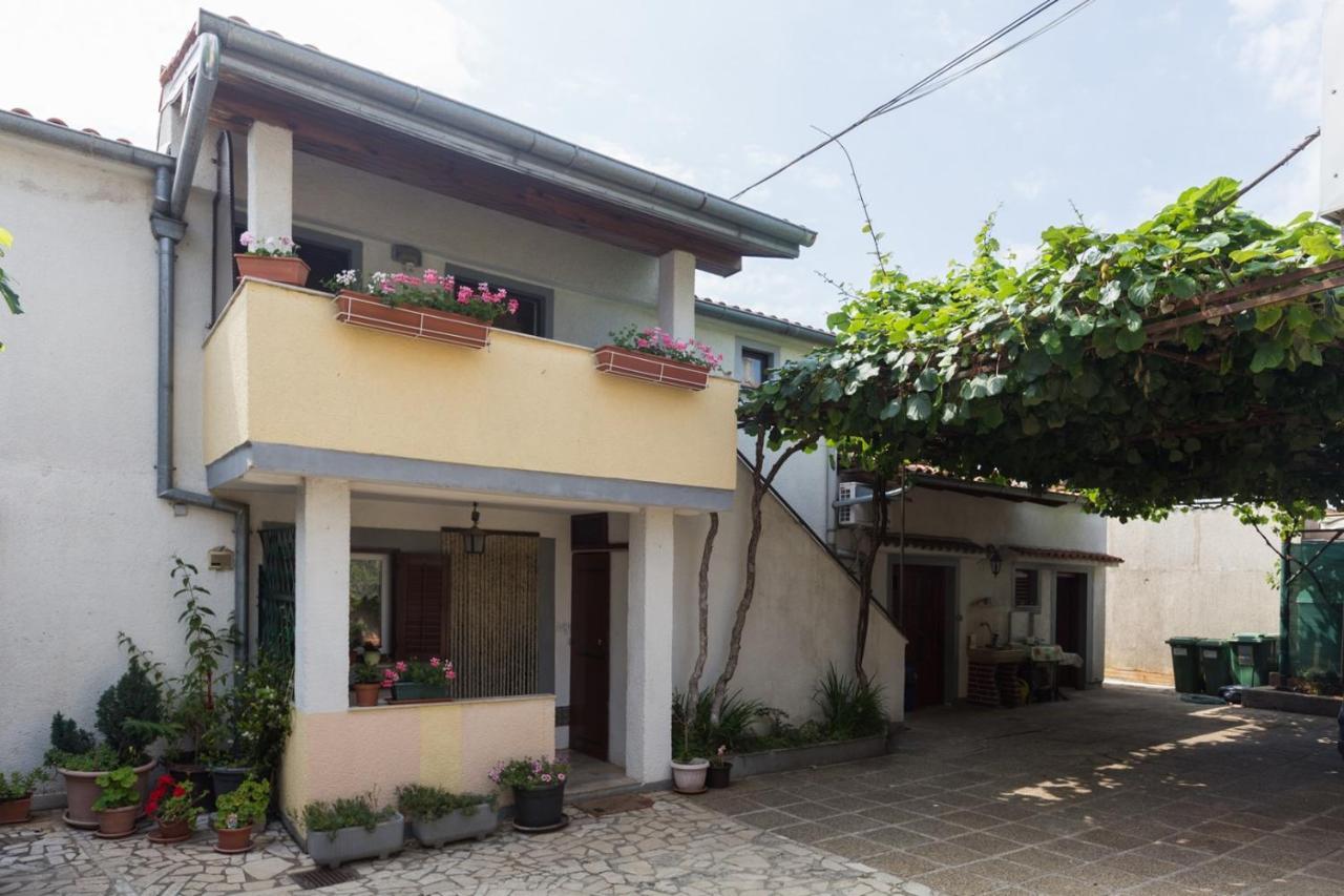 Apartman Ana Пореч Екстериор снимка